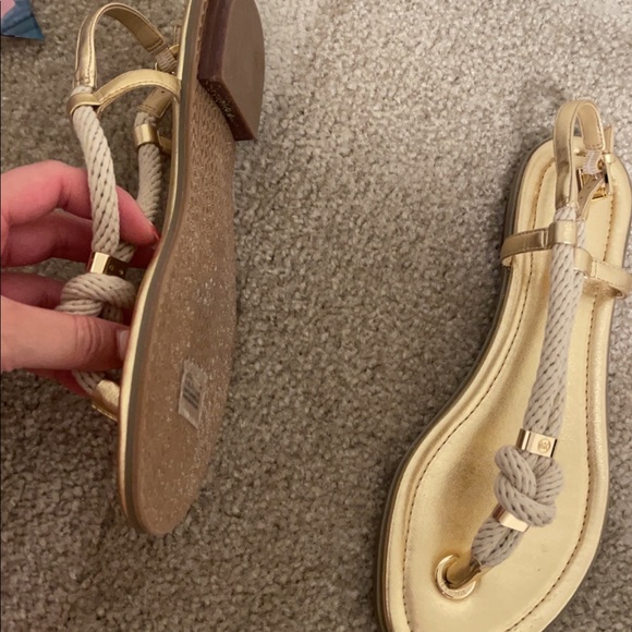 MK cute Sandals - Picture 5 of 7